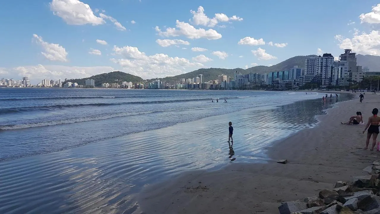 Hospedagem 20M Da Praia. Itapema