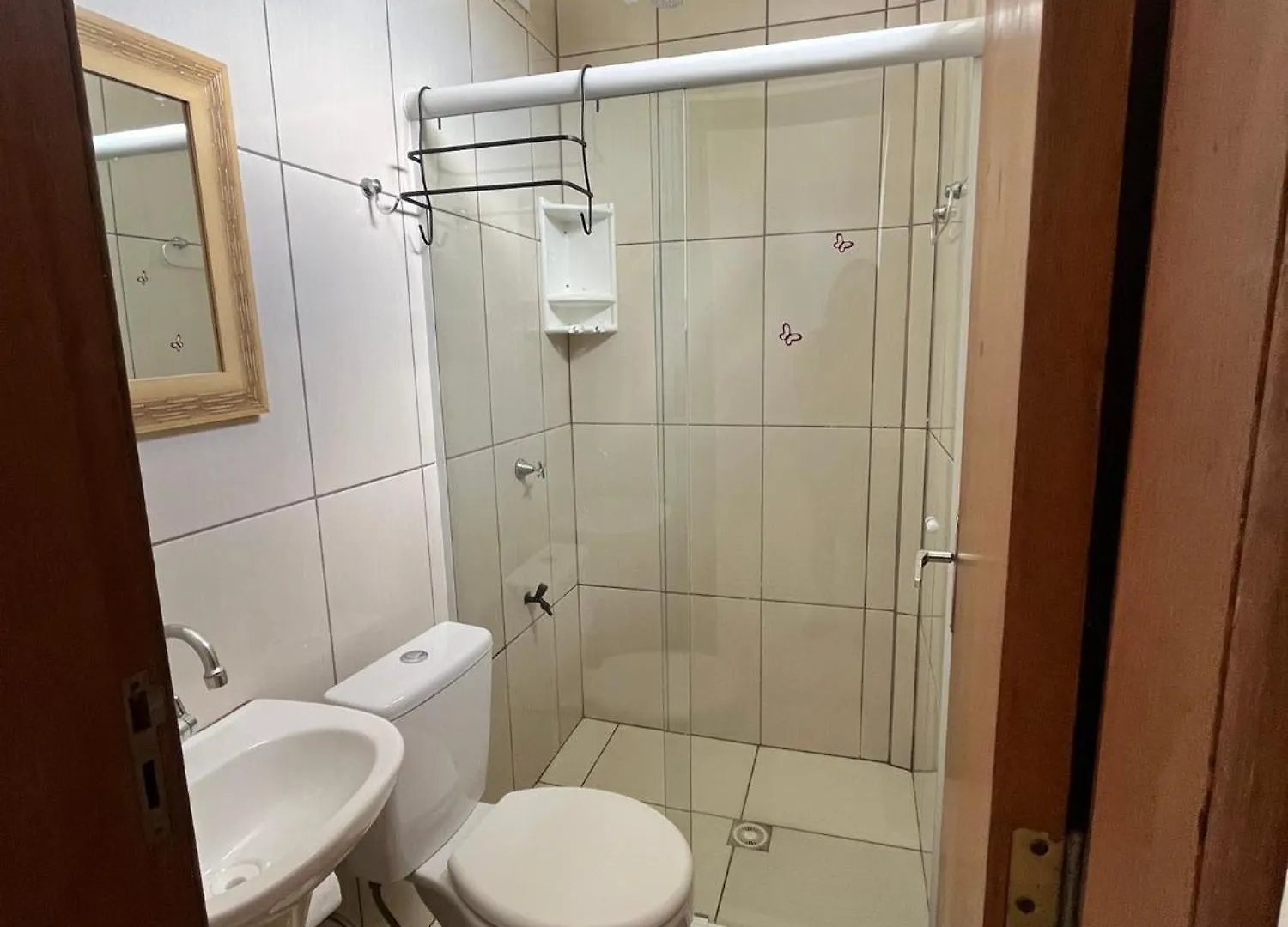 Hospedagem 20M Da Praia. Itapema Guest house